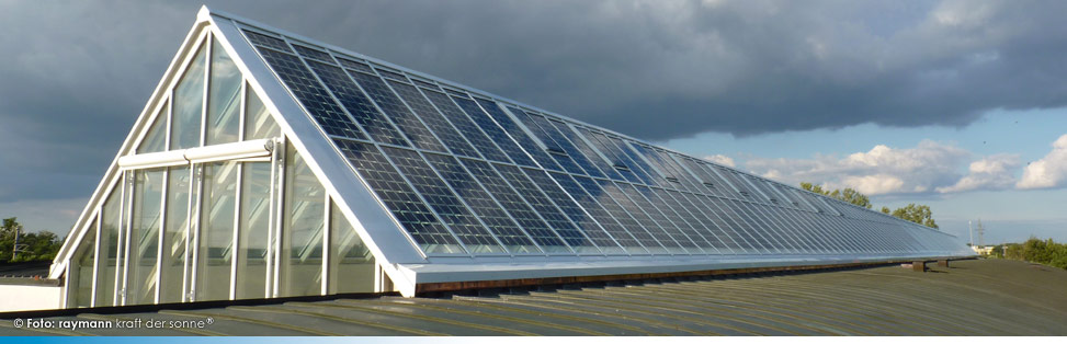 Photovoltaik Indachanlage des Marchfeldkanalgebäudes
